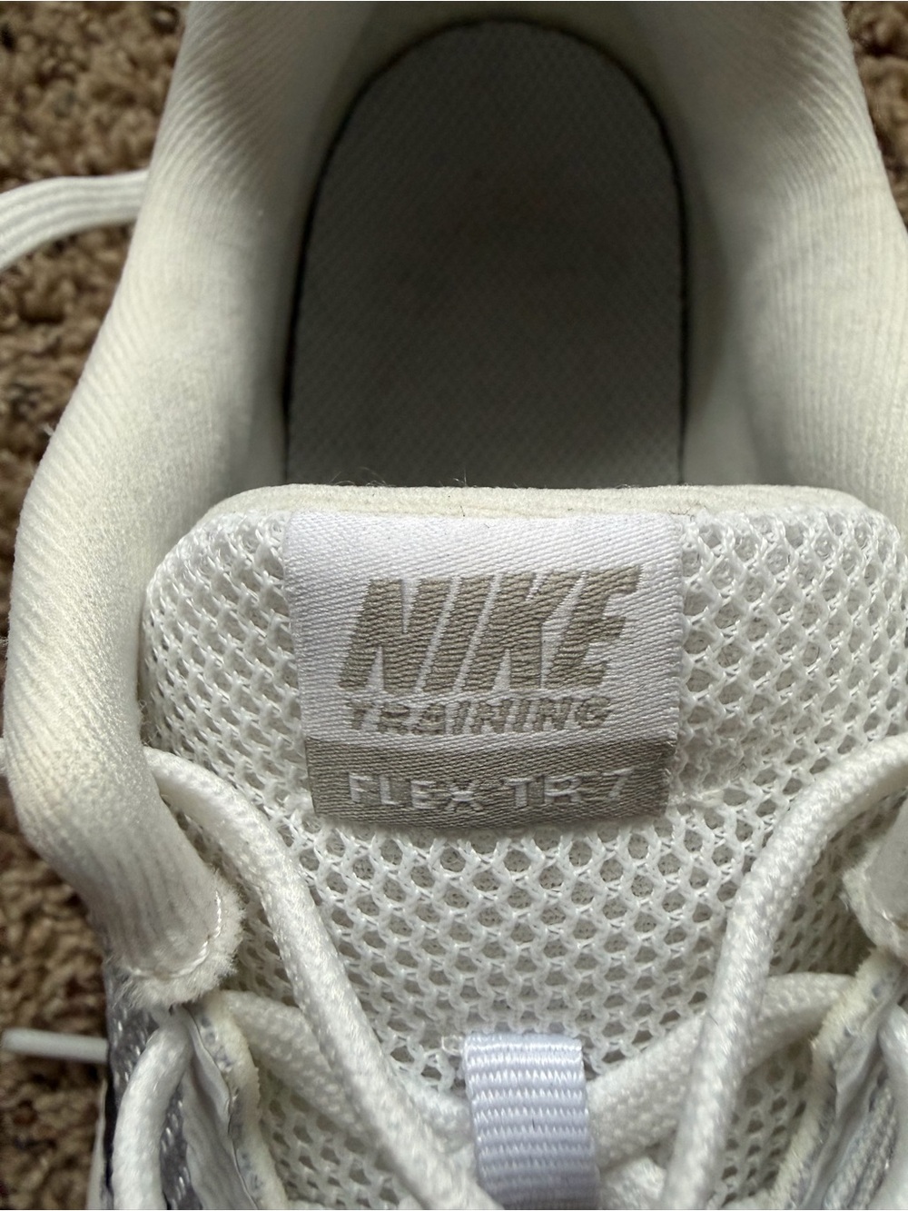 Nike White and Black Mesh Trainers - Picture 4 of 6
